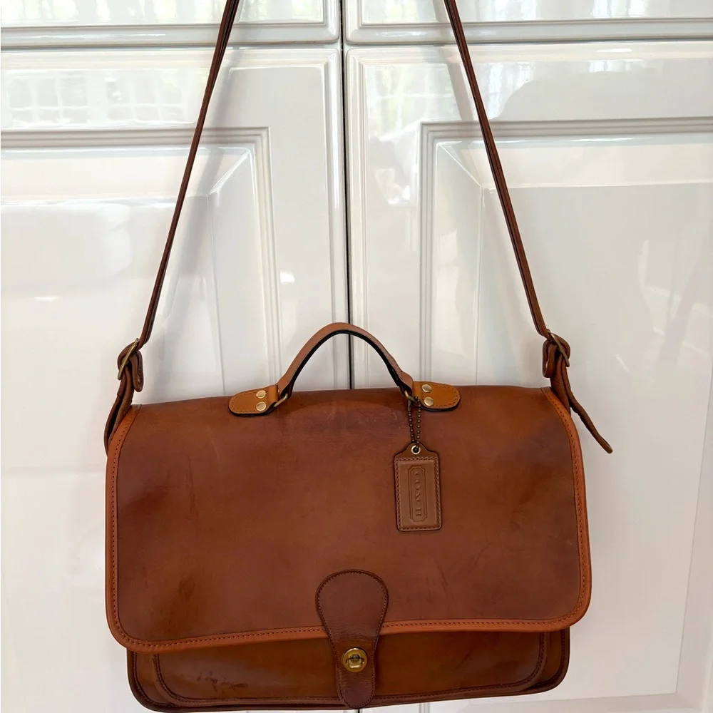 Vintage Coach Devil Wears Prada 2 Metropolitan Messenger Bag - Picture 5 of 12